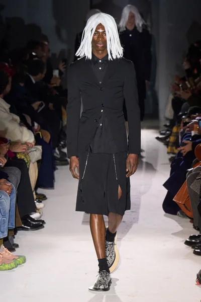 Look 29